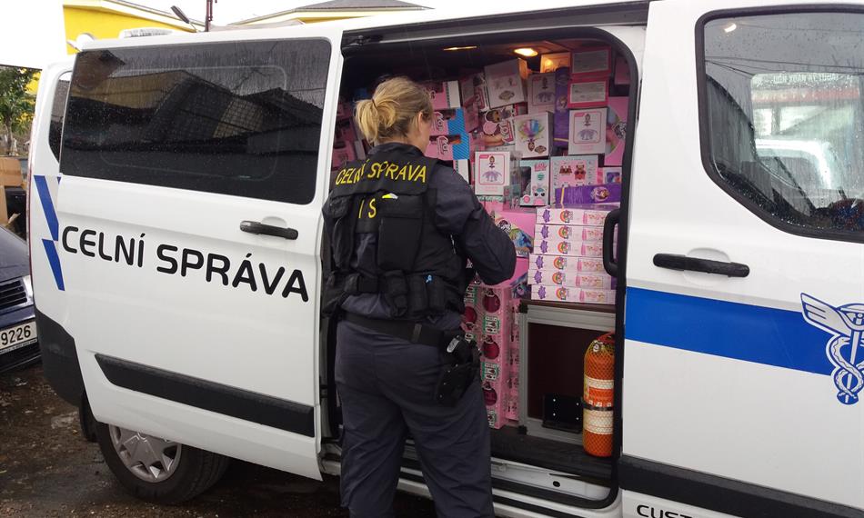 2019-10-4-1025HRAČKY 1.jpg